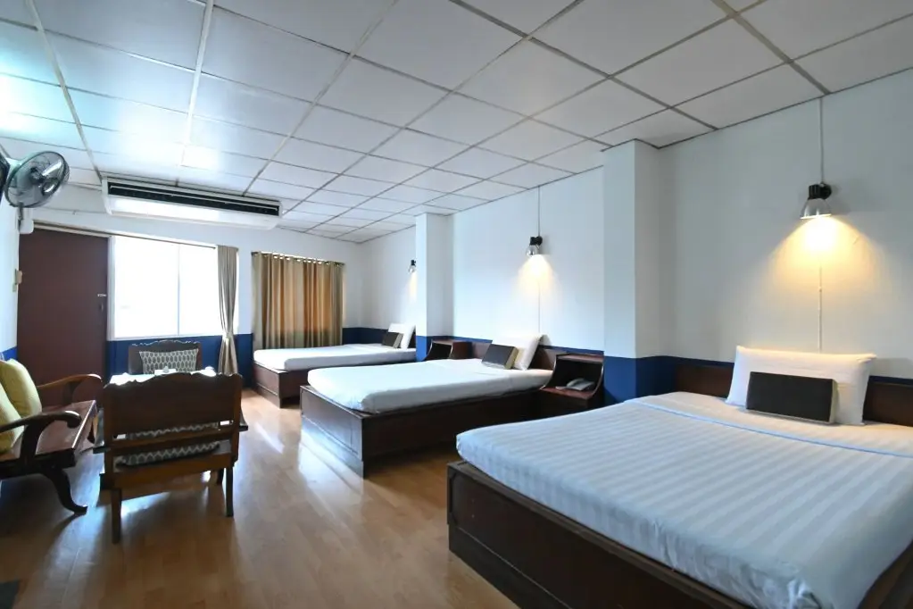 Бангкок: The Krungkasem Srikrung Hotel