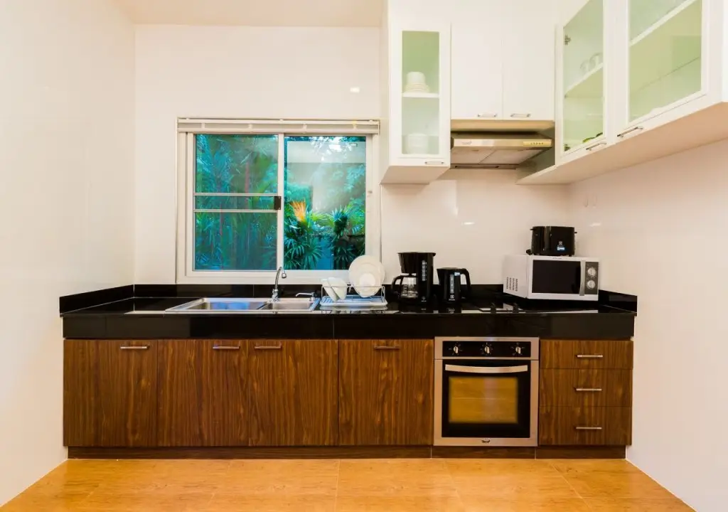 Краби: Irawan House