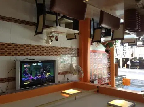 Муанг: Living Room Guesthouse & Cafe Bar