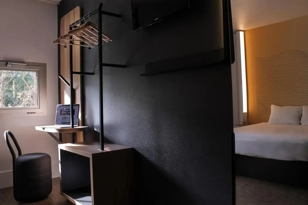 Бангкок: Leelawadee Modern Resort Huaykwang