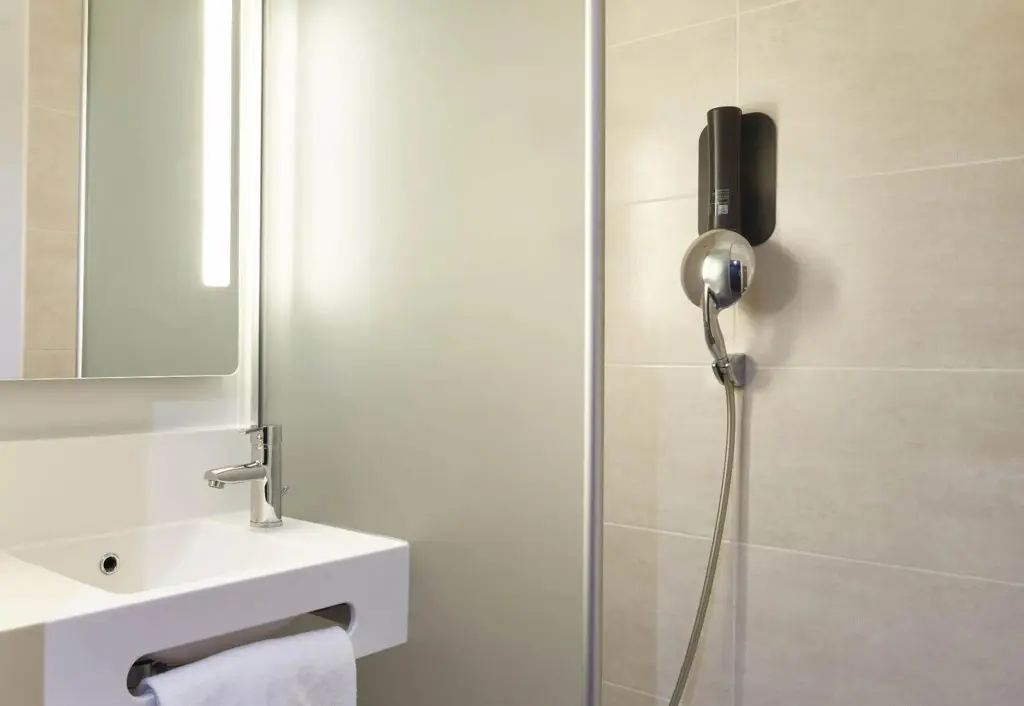 Бангкок: Leelawadee Modern Resort Huaykwang