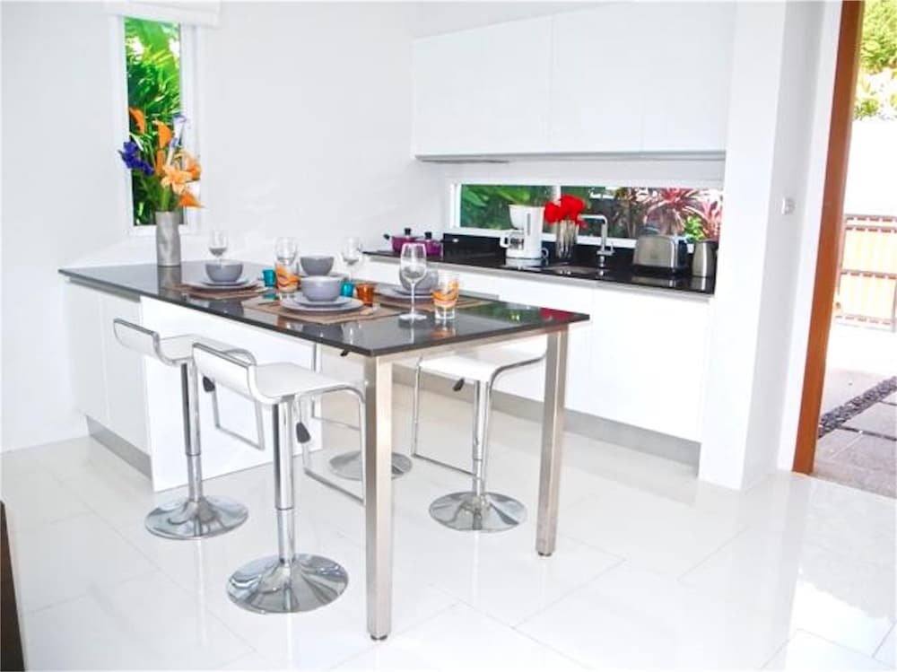Кату: Skylight 2 bedrooms Villa in Kamala