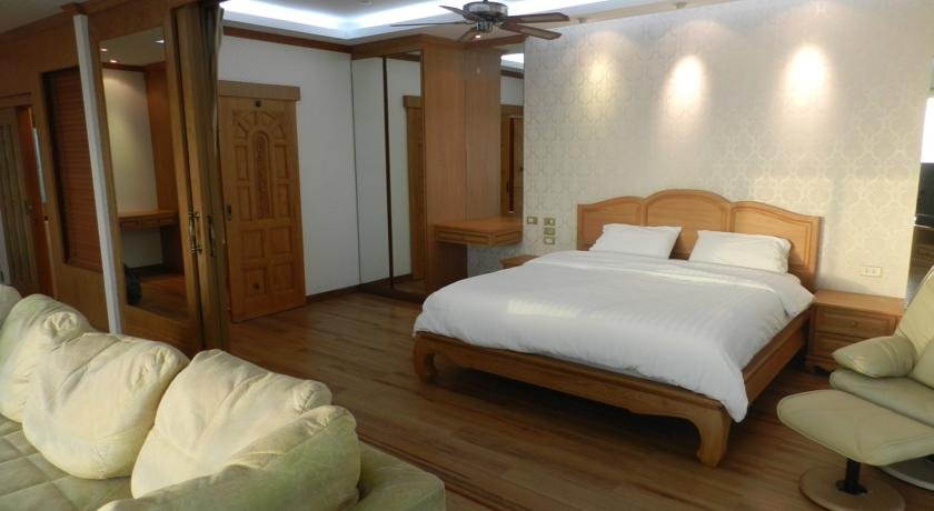 Паттайя: Apartments Friendly View Talay 5C