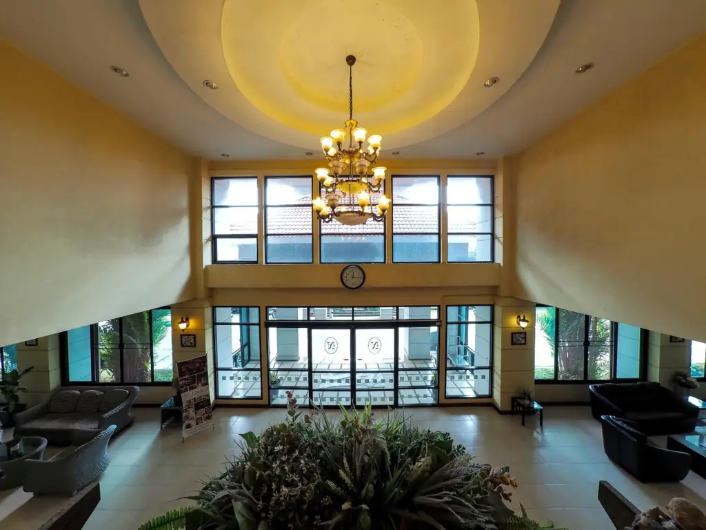 Сураттхани: Nipa Garden Hotel