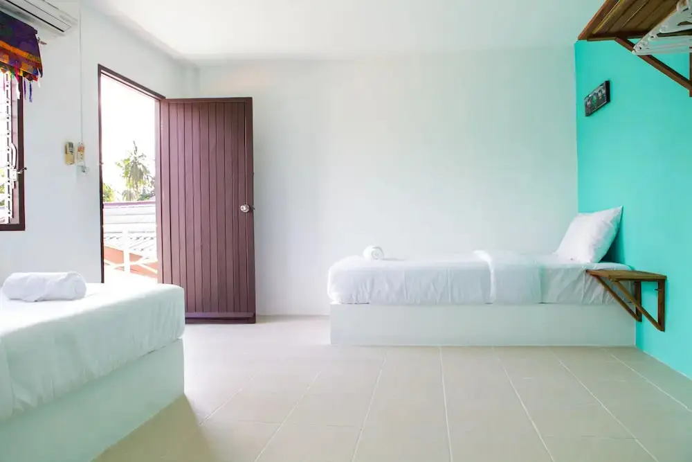 Самуи: Castaway Guesthouse Hostel and Bar