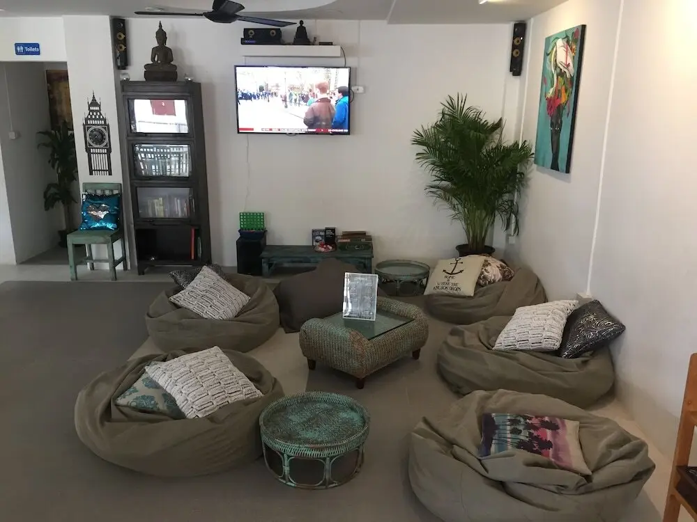 Castaway Guesthouse Hostel and Bar — фото 1