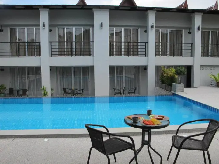 Пхукет: The Nest Resort