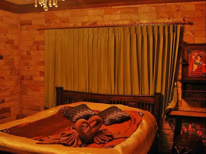 Чаам: Baan Fern Talay