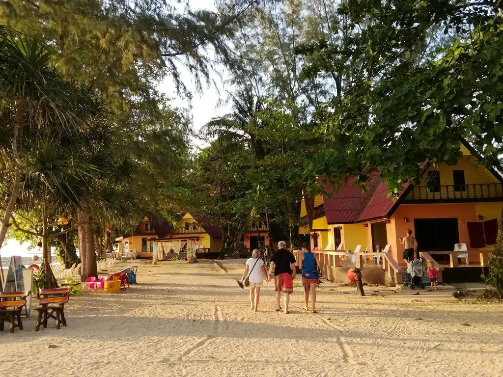 Краби: Andaman Beach Resort Koh Jum