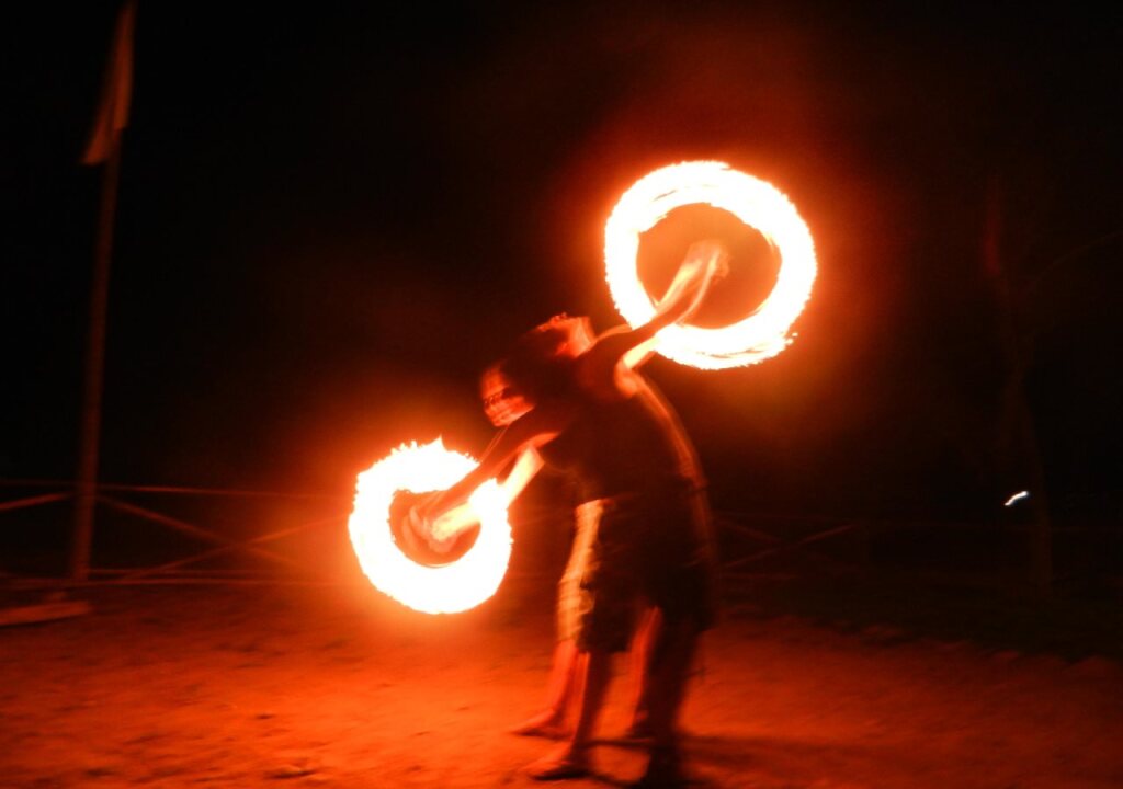 Паи: Pai Circus School and Resort