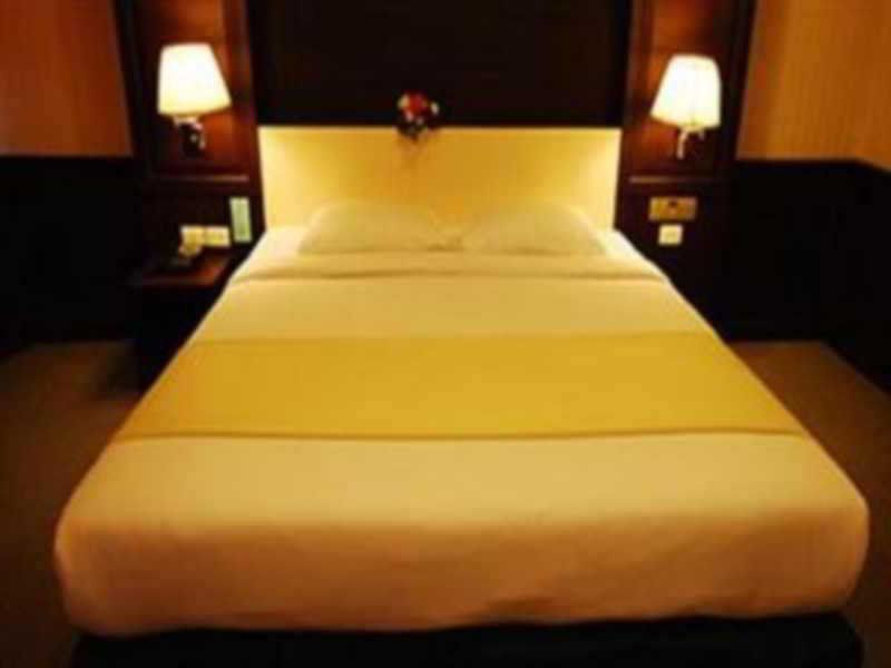 Чайнат: Chainat Thani Hotel