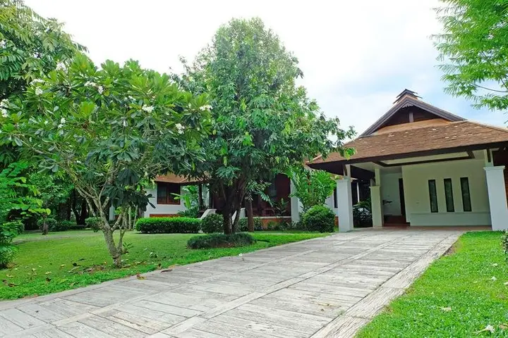 Мае-Он: Khum Nakorn Villa