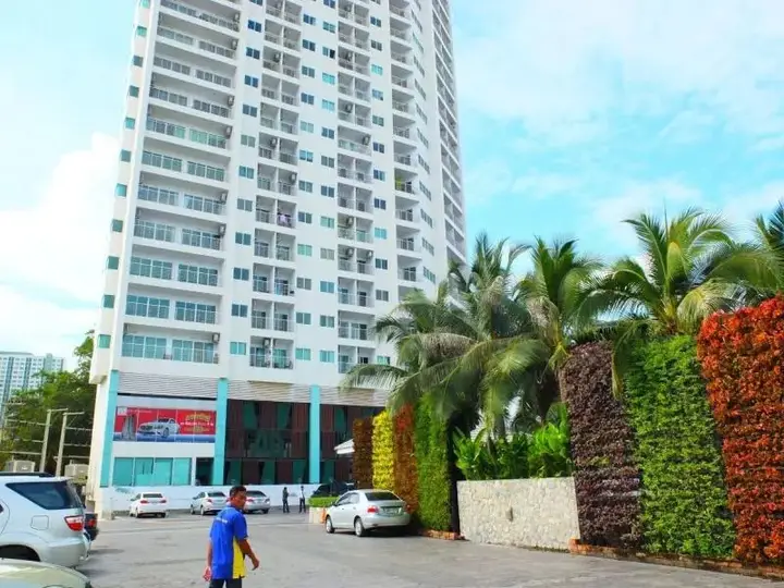 Паттайя: AD Condominium Wong Amat Room No 118