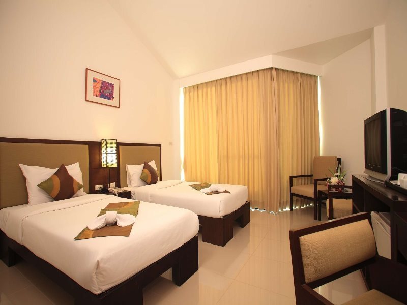 Прачуапкхирикхан: Eiamsiri Resort