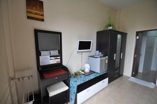 Муанг: Bounty Kata Guesthouse