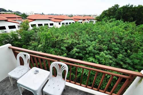 Муанг: Bounty Kata Guesthouse