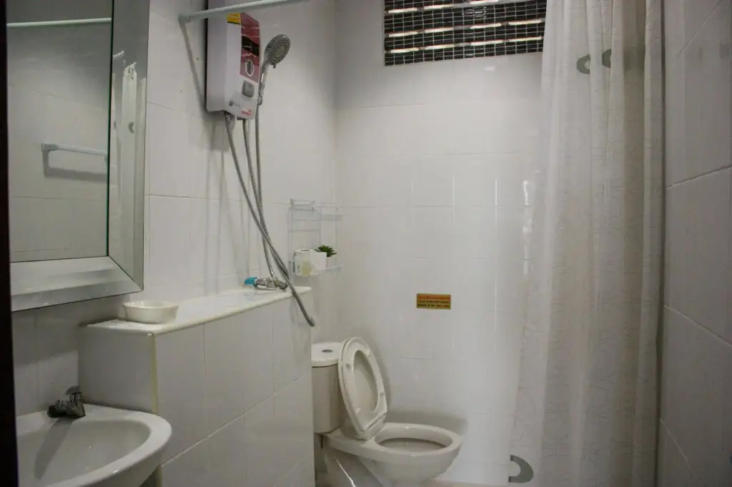 Чаам: 七岩巴黎式旅馆(Cha am Paris Style Guest House)