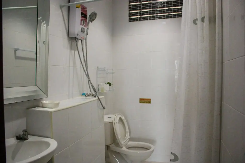 Чаам: 七岩巴黎式旅馆(Cha am Paris Style Guest House)