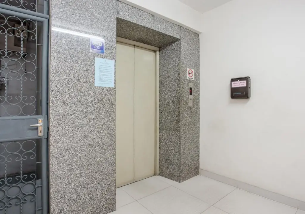Бангкок: 14 Avenue