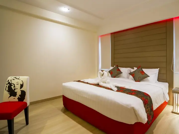 Бангкок: Eleven Avenue Suites Bangkok