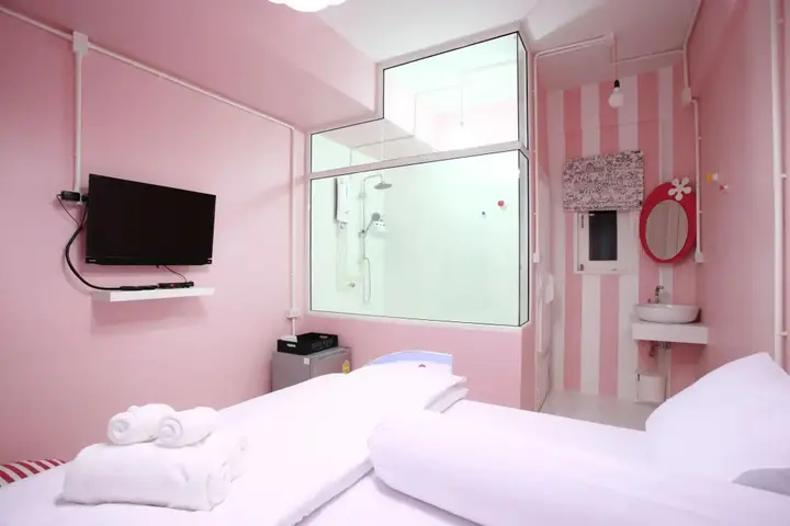 Муанг: Meroom Hotel