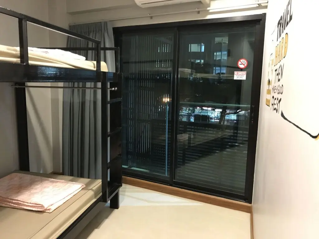 Бангкок: Restiny Hostel
