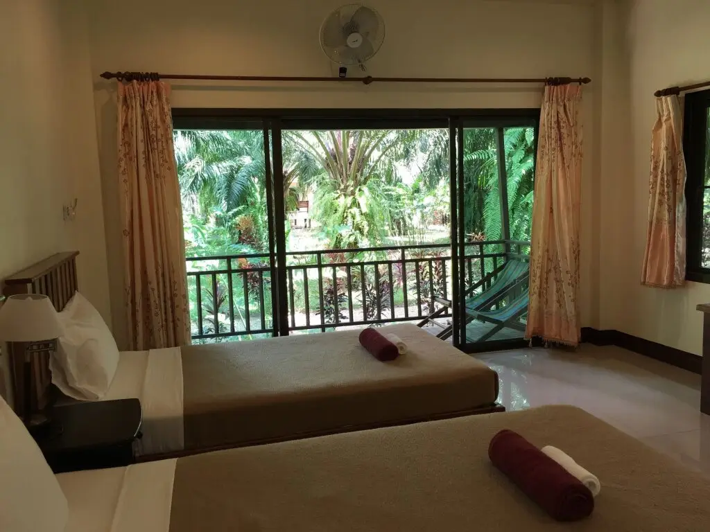 Фаном: Khao Sok Palm Garden Resort