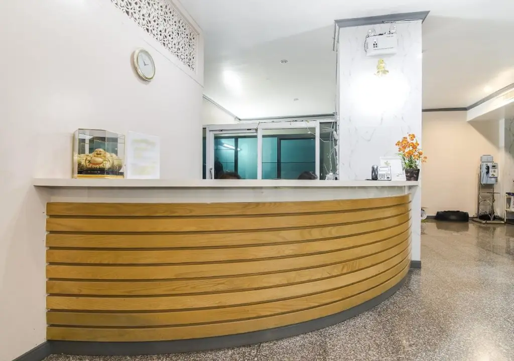 Бангкок: J TWO S Pratunam Hotel