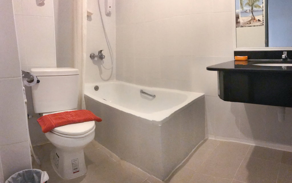 Бангкок: J TWO S Pratunam Hotel