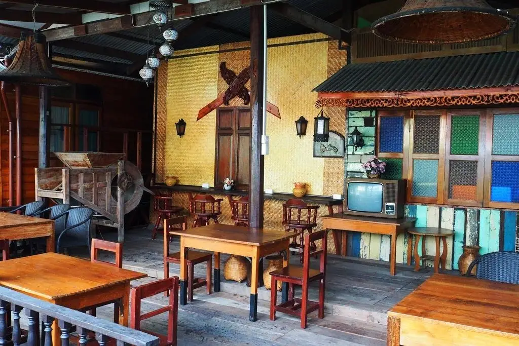 Бангкок: Kaloang home