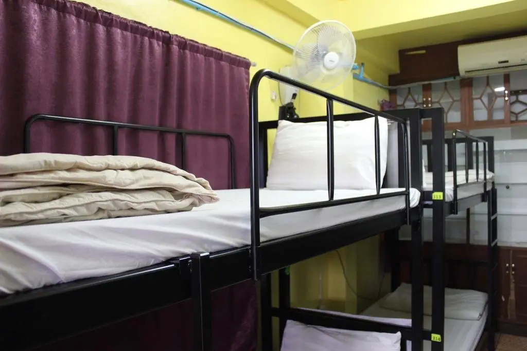 Бангкок: Home Hug Hostel - Adults