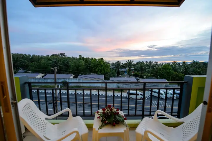 Краби: Z-Talay House
