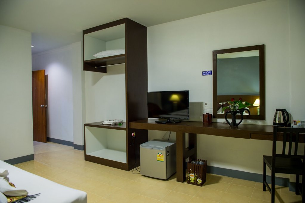 Краби: Z-Talay House