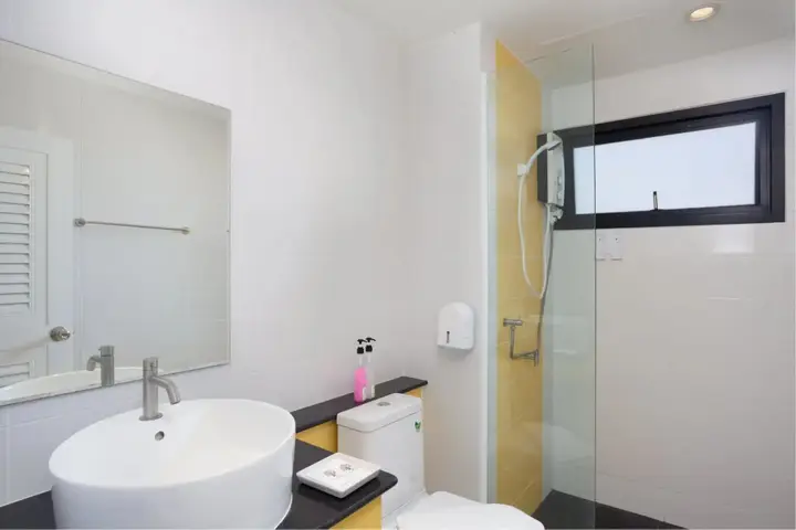 carousel image 4