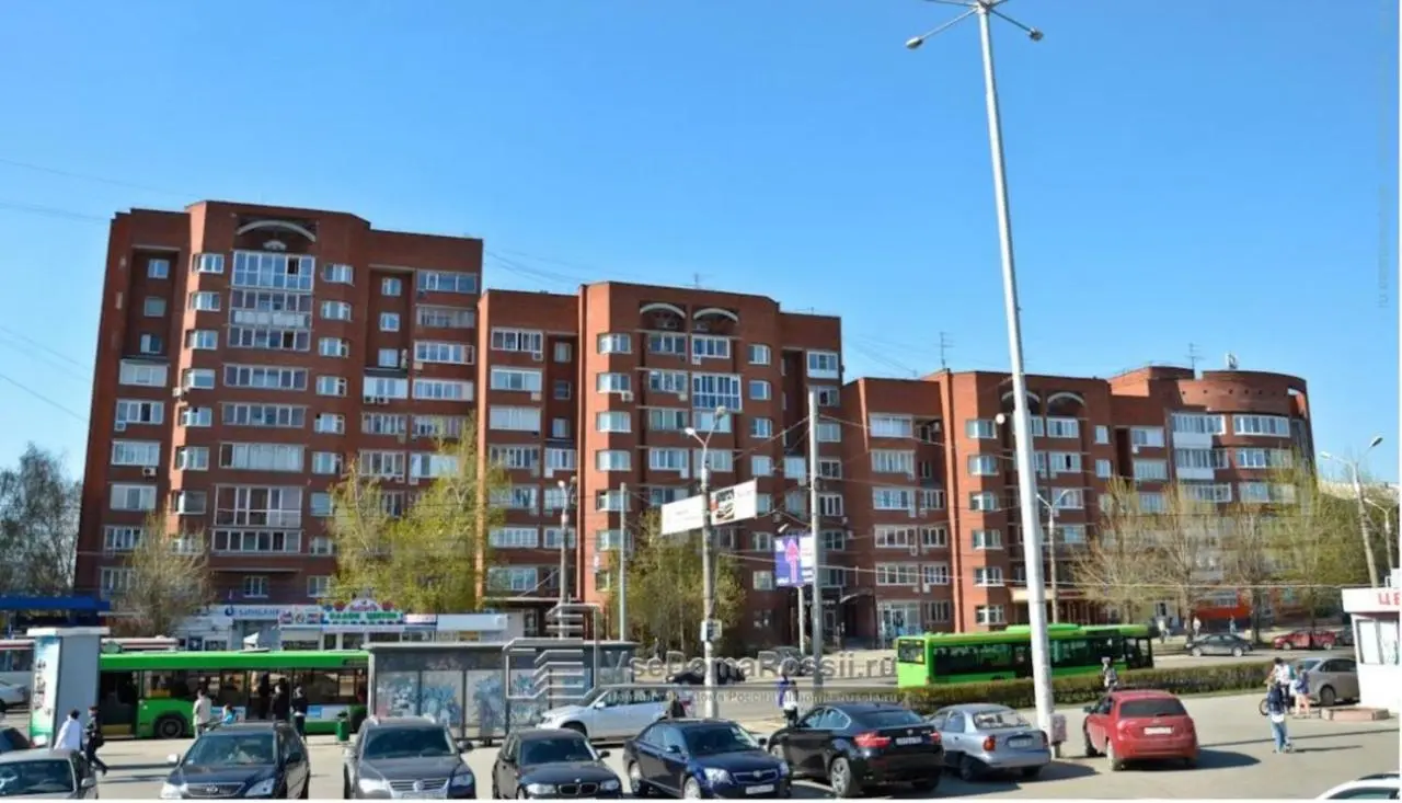Пермь: двухкомнатная квартира на Мира 74