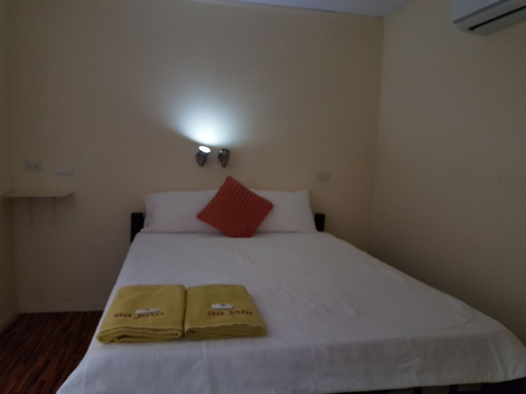Канчанабури: Aajam Riverfront Rooms