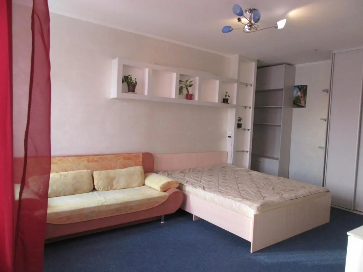 Пермь: Apartment on Gleba Uspenskogo 4