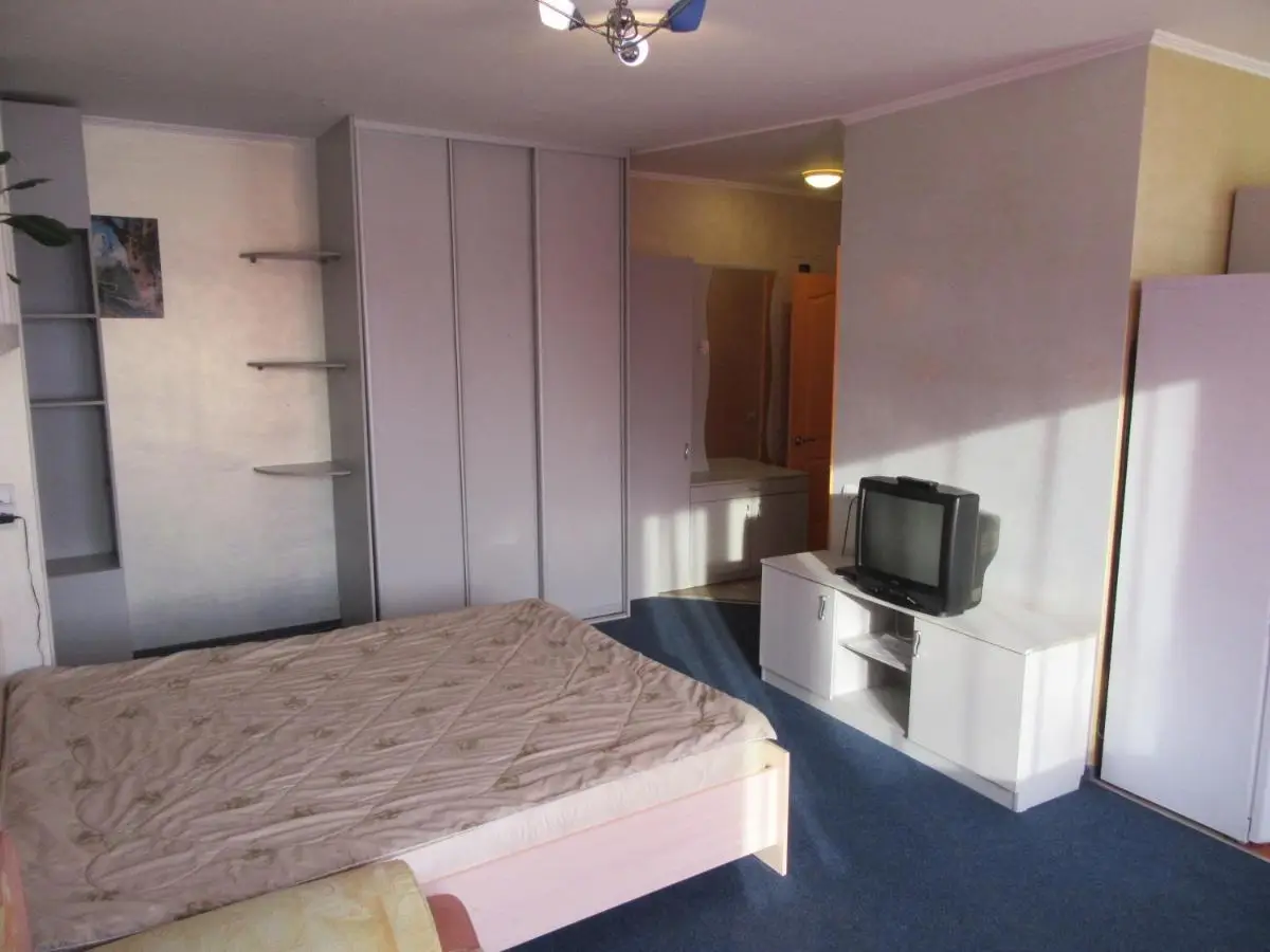 Пермь: Apartment on Gleba Uspenskogo 4