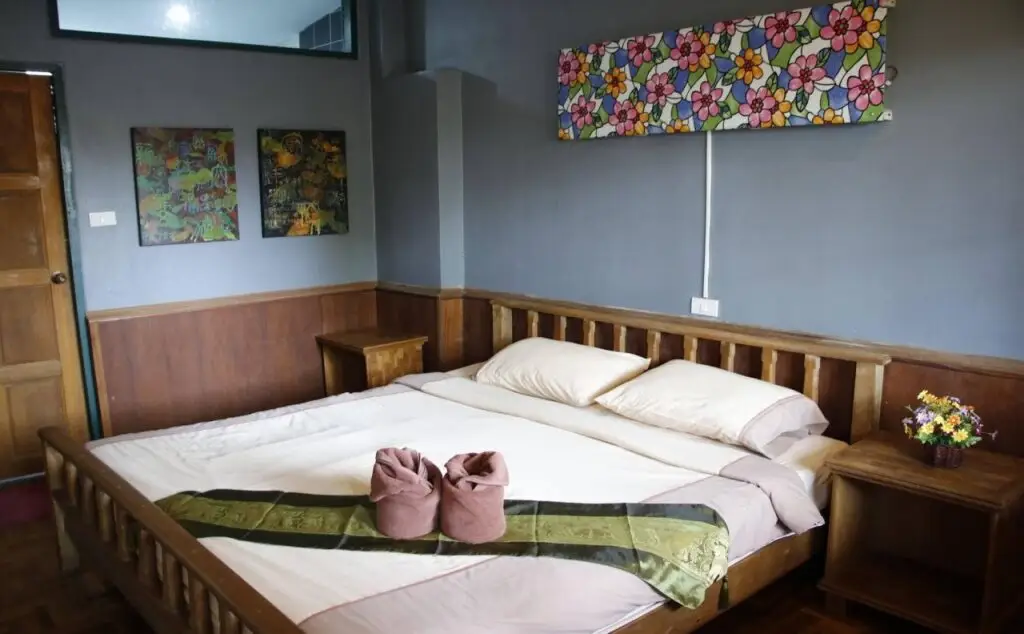 Паи: Pai Country Home