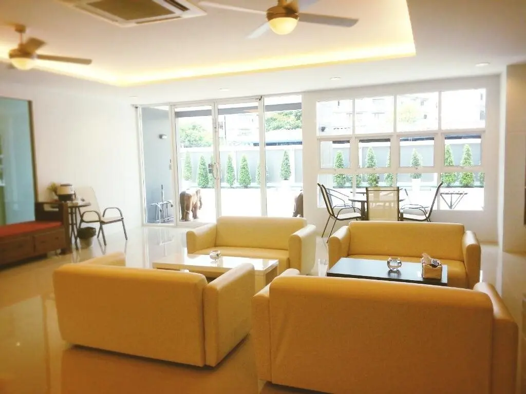 Бангкок: Wealth 30th Apartment