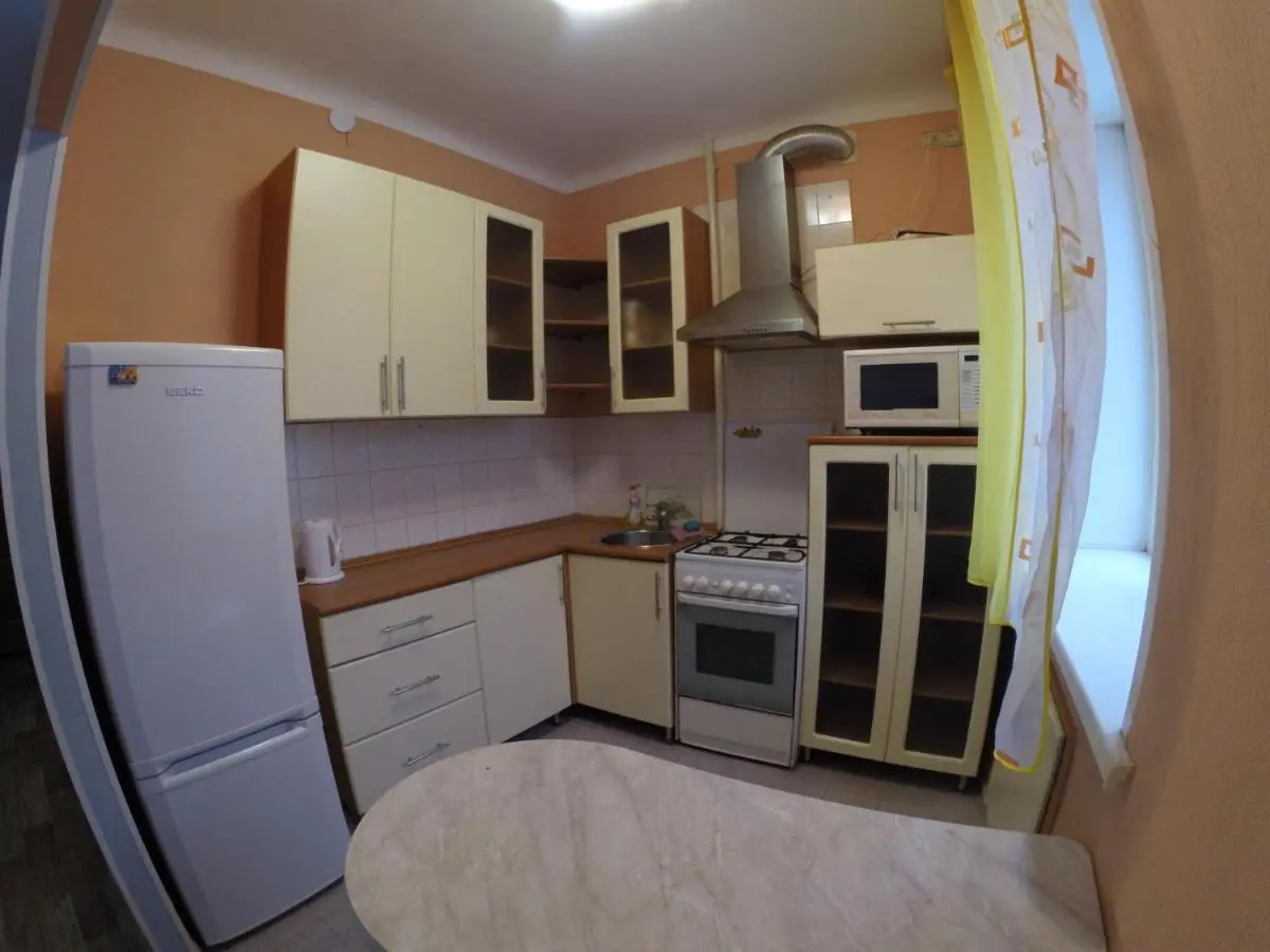 Пермь: Apartments on Krasnova 25