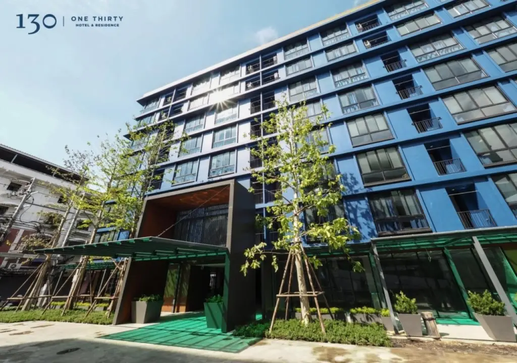 Бангкок: 130 Hotel & Residence