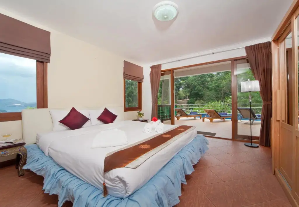 Кату: Phuket Villas at Patong Hill Estate