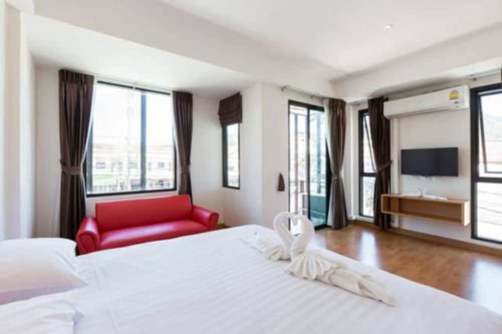 Кату: Buk Inn Hotel Kamala Beach