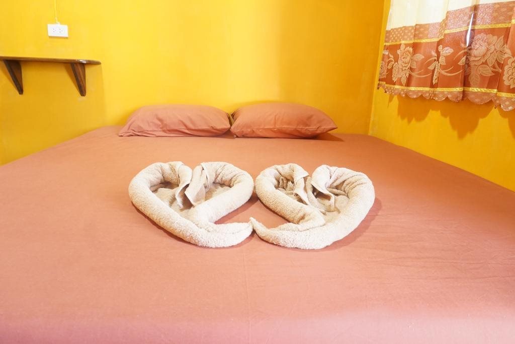 Паи: Love You Hostel