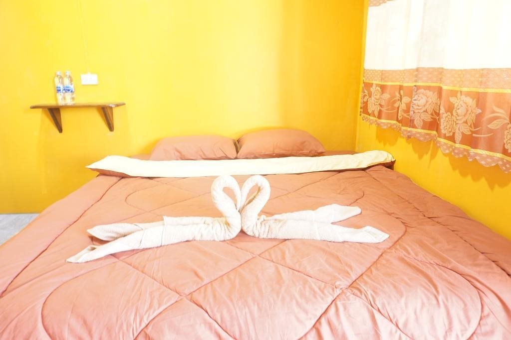 Паи: Love You Hostel