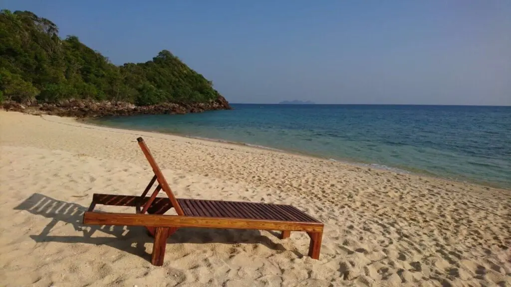 пляж Ао Каунтонг: Koh Ngai Paradise Beach Resort