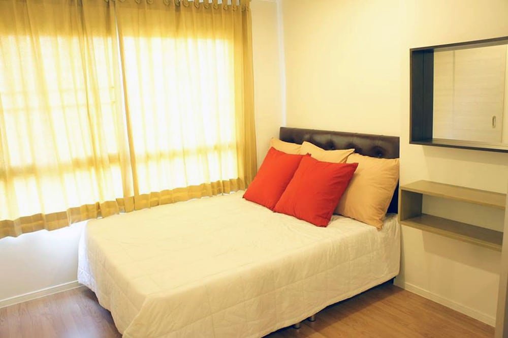 Бангкок: Airport Link Hua Mak Condo