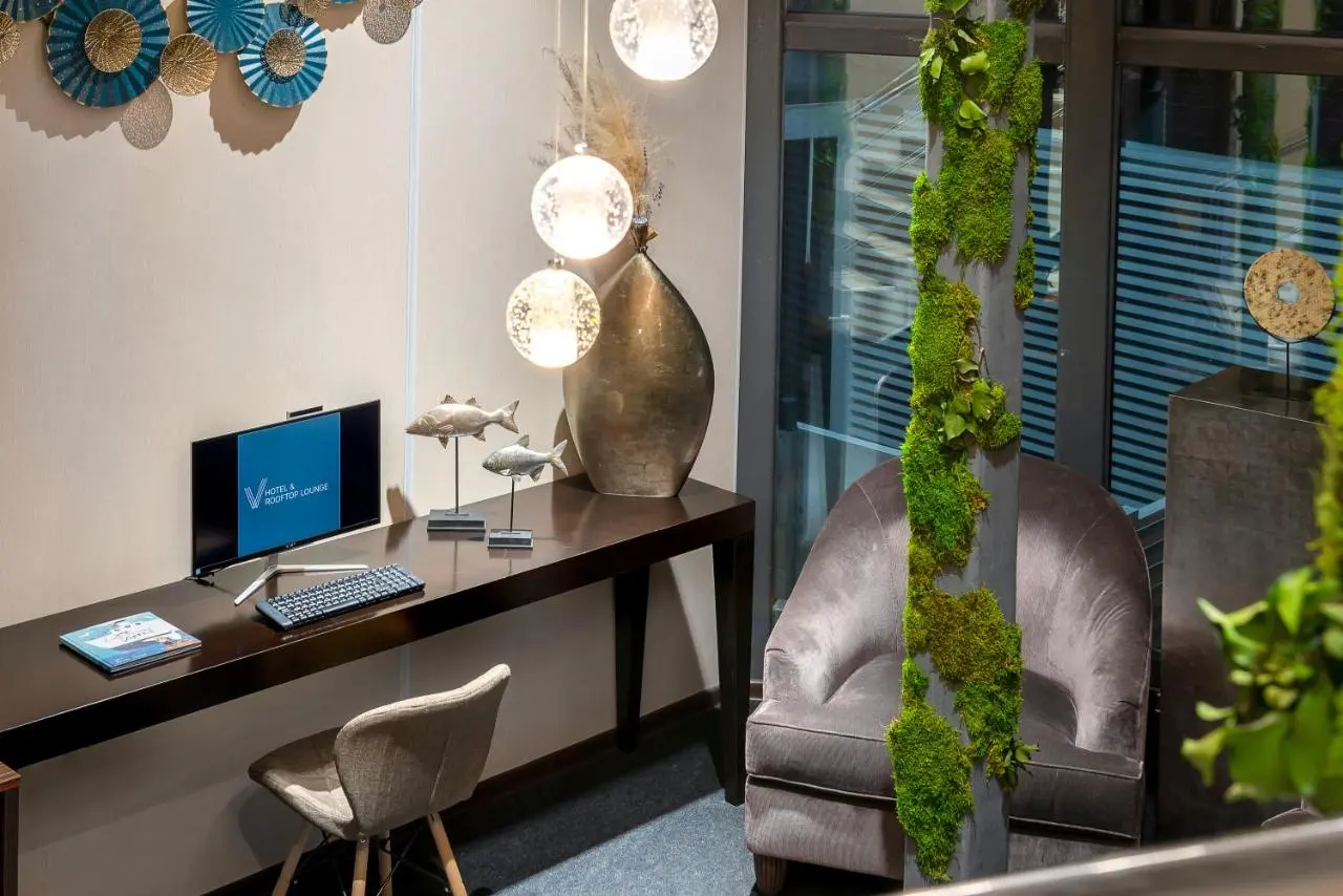 Владивосток: Отель V Hotel&Rooftop Lounge
