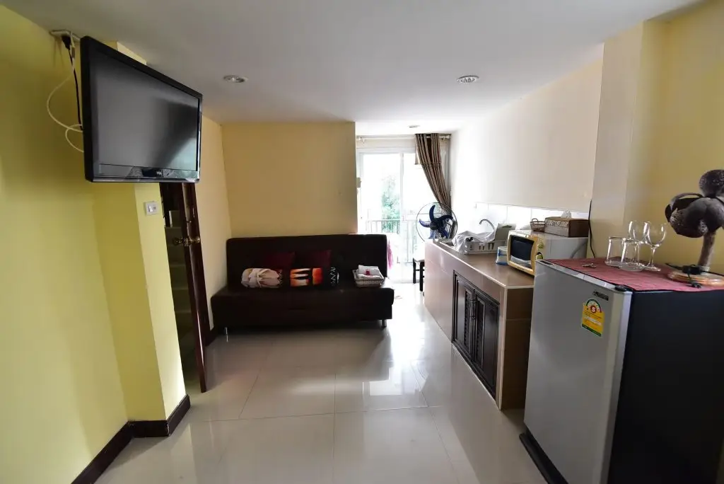 Паттайя: Joy House